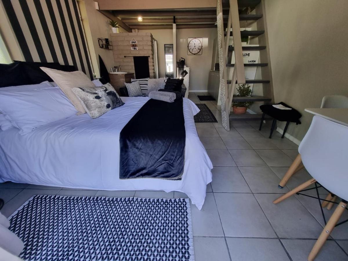 Angel 8 Airbnb Apartment 2 Robertson Extérieur photo